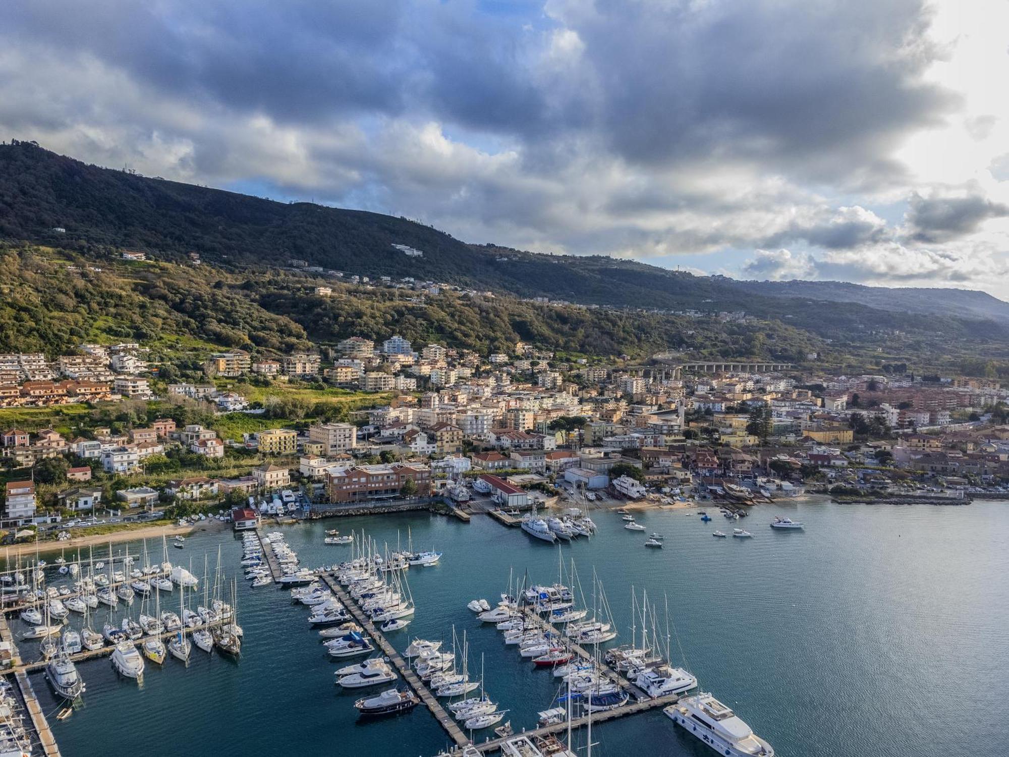 Hotel Cala Del Porto Vibo Valentia Marina Exteriér fotografie